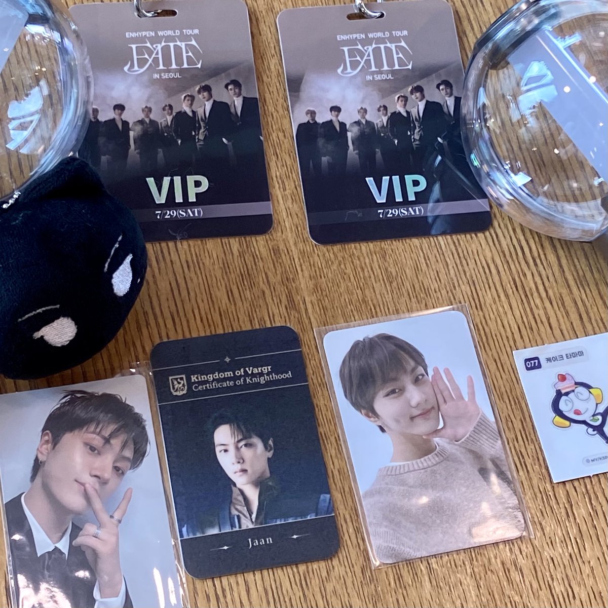 urmoonplanet's tweet photo. VIP 비표 zㅣ존 뽀대난당😻 https://t.co/SPs42LnrhJ