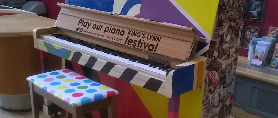It may be the last day of the Festival but there's still lots happening in the town - play the Festival piano or commission a poem at our pop-up events in the Vancouver Quarter, visit our exhibition and hear @royalphilorch this evening. Full info at kingslynnfestival.org.uk/whats-on