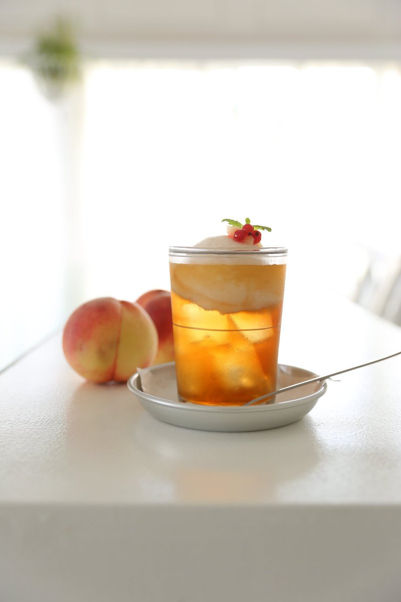 フローズンピーチティー🍑

夏のおすすめです
今日も暑い模様なので
嵐山お越しのみなさまお気をつけください
☼

#桃 ｯﾃ
#ｶﾜｲｲ
#桃氷菓
#フローズンピーチティー
#ピーチティー
#めっちゃ桃のフローズンピーチティー