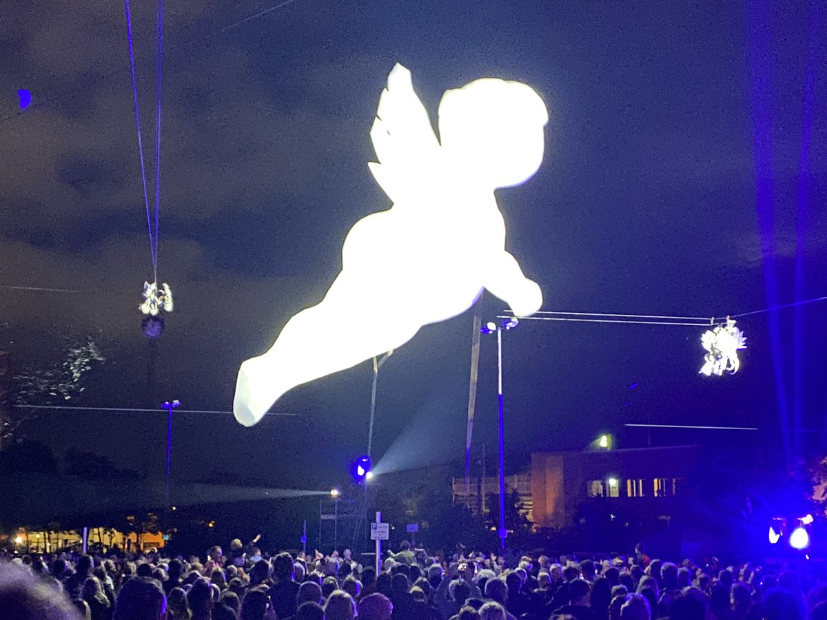 Place des Anges bought MK to life last night. If you can get a ticket for tonight you should. Thank you <a href="/IFMKfest/">IF: Milton Keynes International Festival</a> for bringing it to us. <a href="/mkcouncil/">Milton Keynes City Council</a>