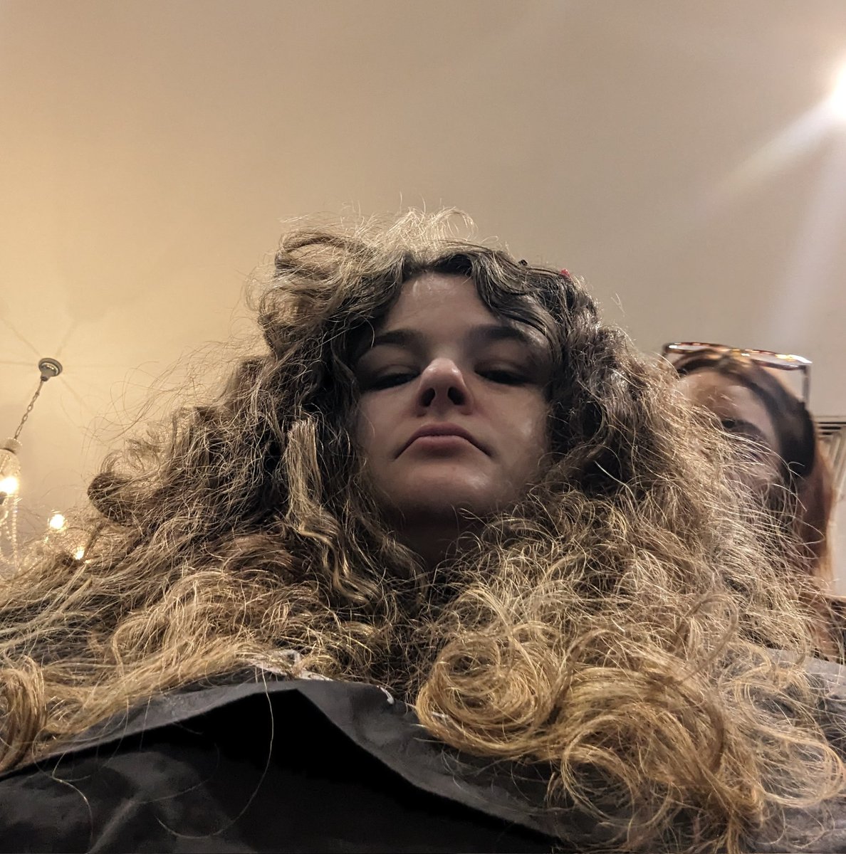 three_seashells's tweet photo. haircut before &amp; after https://t.co/XCYM3uyCTZ