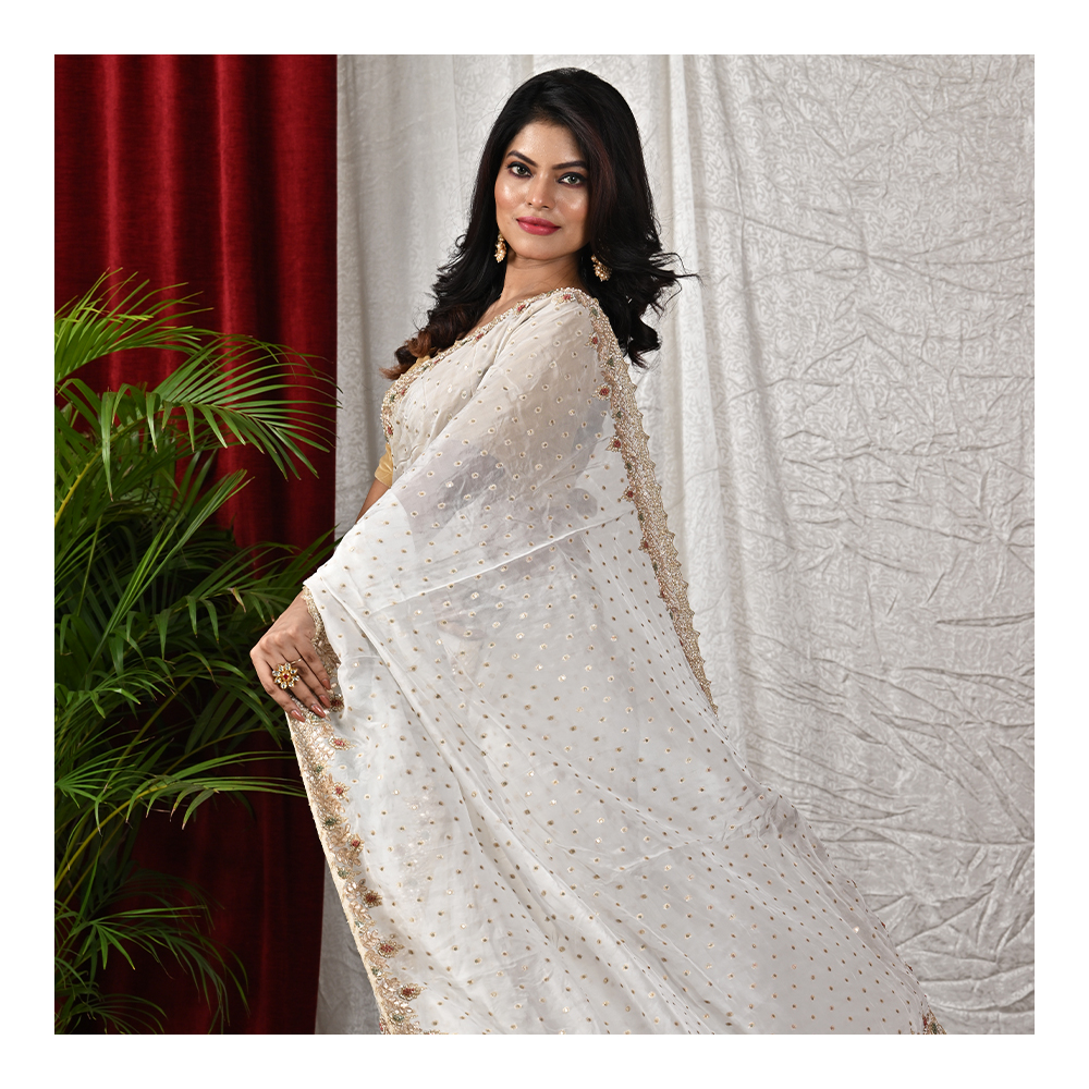 rangoli_india's tweet photo. Don the enigmatic look with Rangoli’s exclusive collection of premium Sarees.

Shop at your nearest Rangoli store or visit: https://t.co/VuU9OGLAoH
Call us at +91-9830595959

#rangoliindia #Rangoli #saree #womenswear #indianwear #ethnicwear #indowestern https://t.co/8ehzOKL7ne