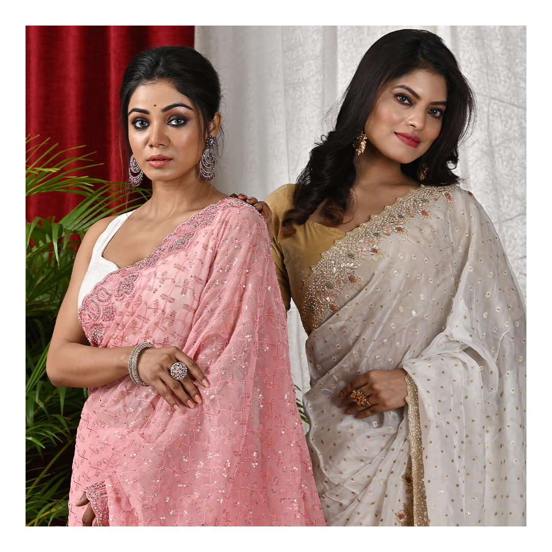 rangoli_india's tweet photo. Don the enigmatic look with Rangoli’s exclusive collection of premium Sarees.

Shop at your nearest Rangoli store or visit: https://t.co/VuU9OGLAoH
Call us at +91-9830595959

#rangoliindia #Rangoli #saree #womenswear #indianwear #ethnicwear #indowestern https://t.co/8ehzOKL7ne