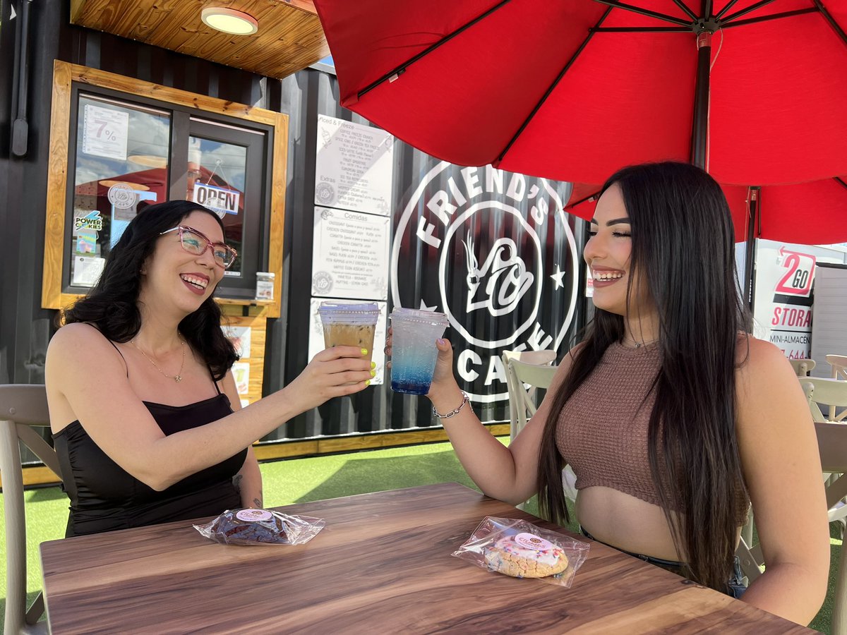 friendscafepr's tweet photo. ☕️🧡 Siempre hay motivos para compartir entre Friends. https://t.co/IlEEDuw773