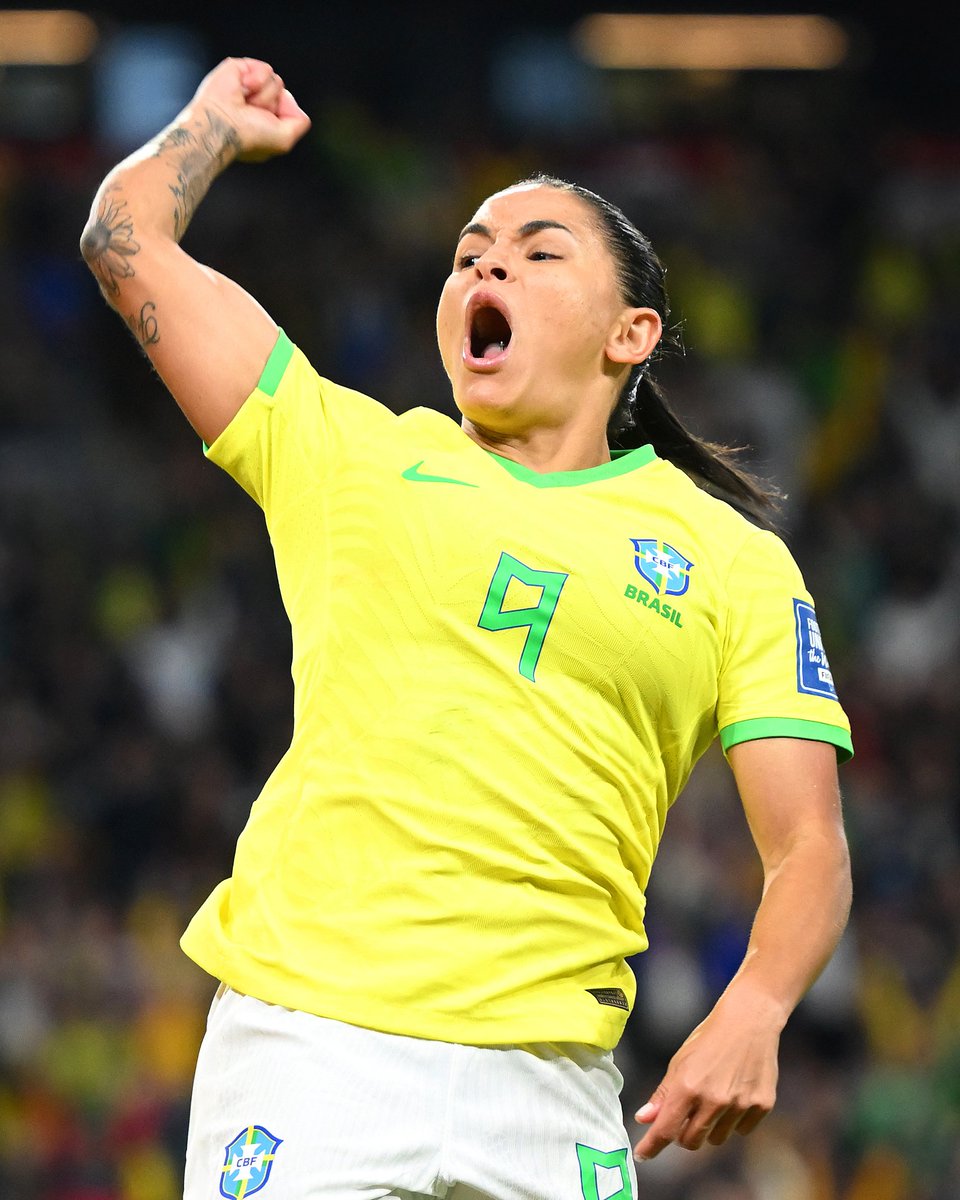 FIFAWWC's tweet photo. That touch. *Chef's kiss* 🤌

Outrageous from @Debinha7! 👏

@SelecaoFeminina | #FIFAWWC https://t.co/3ISOuZdwSX