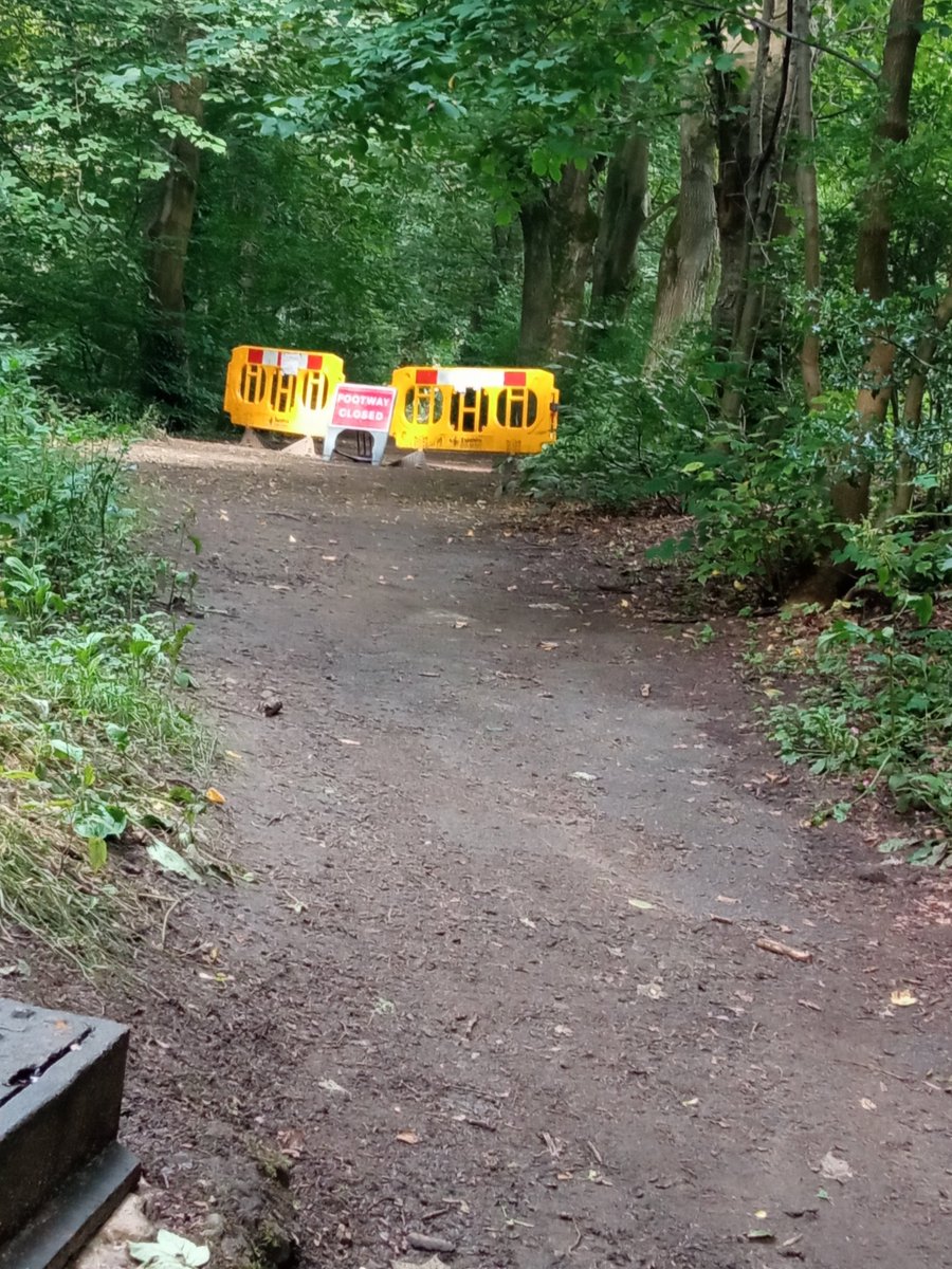 RoadLowther's tweet photo. Paths still closed in #prestwichclough
#prestwich #theclough #burysouth https://t.co/jdYBM4vHqt