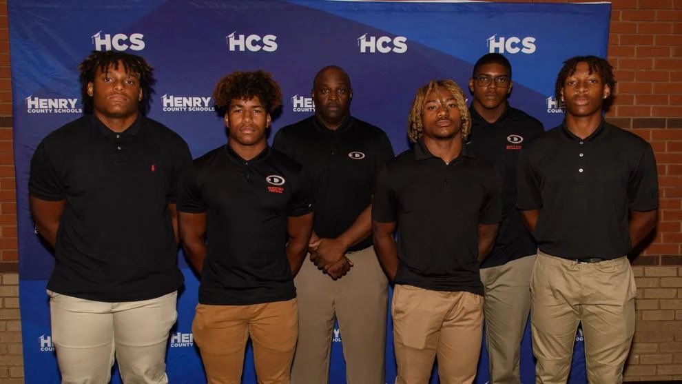 DTown_DAWGS's tweet photo. Our student-athletes and coaches represented “The Dutchtown Way” at HCS Athletics Media Day.  Looking forward to a great year ahead. Go DAWGS! #whynotdutchtown  @AthleticsHenry @HDHSports https://t.co/389mYkGZ77