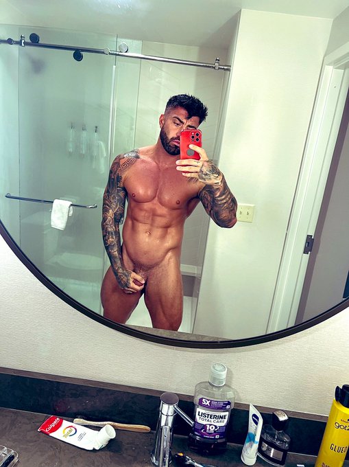 48hours left for you to sub to my OnlyFans with 50% off! 😍  https://t.co/HscRjraObX https://t.co/MIq