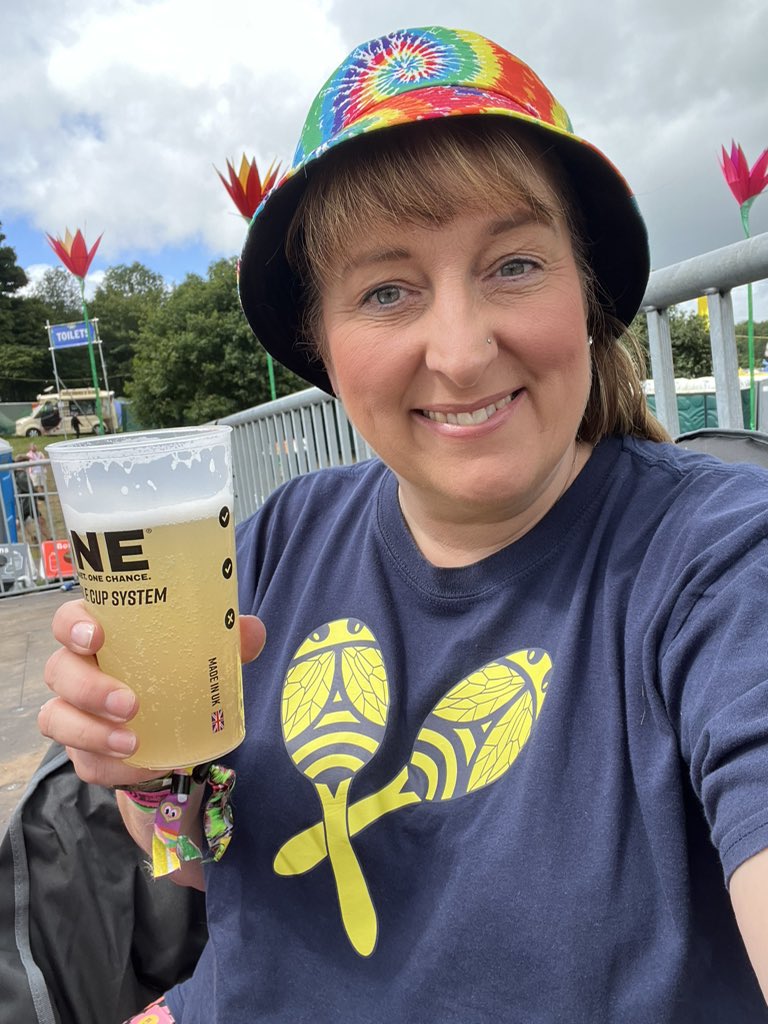 ClairPazzer's tweet photo. @Rowetta @KendalCalling @Happy_Mondays We are ready and waiting! https://t.co/1UfMBikrgr