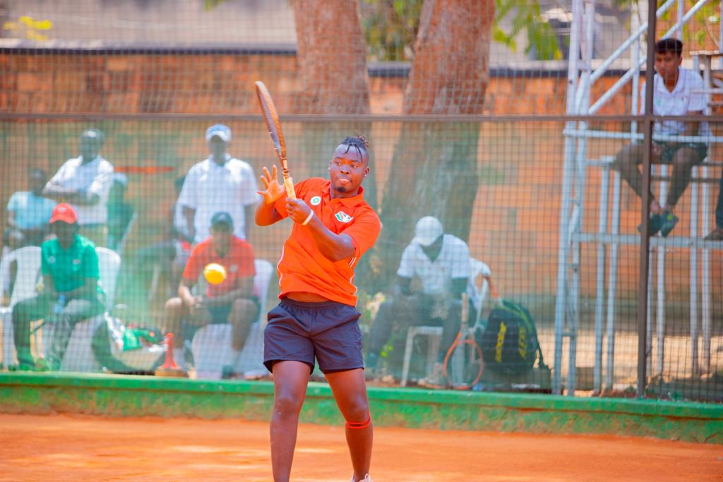 tennis_rwanda's tweet photo. #DavisCupRwanda 

Africa - Group IV Finals 

Match II 

Christopher Bulus (#Nigeria) ✅️

6-0 6-1 

Ismael Mzai ( #Kenya) 

It's #Nigeria 1-1 #Kenya 

#DavisCup #AmekiColor #CIMERWA #ParkInn #Liquid #SimbaVoyages #VisitRwanda https://t.co/D1H3hVLpAG