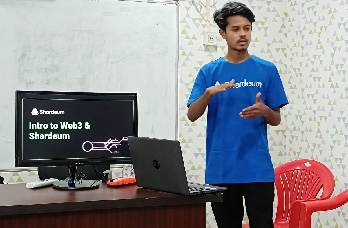 Web3Assam's tweet photo. Starting off with the @shardeum #ProofOfCommunity workshop🔥 https://t.co/vyKrBEr0kA