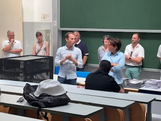 ifpvps's tweet photo. Les élèves de la formation ambulanciers ont reçu leur diplôme en présence du directeur adjoint de l'ARS Mr Lampire,des entreprises d'ambulances,de Mme Chambon,directeur de l'IFPVPS,Madame Gobbi,directeur adjoint et des équipes de formateurs et administratives de l'IFPVPS.#IFPVPS https://t.co/oi03oSC6y8