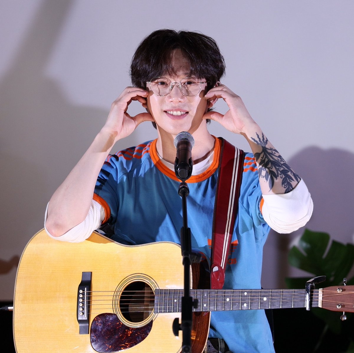 오늘 애교 돌으숏어요 권정열씨?