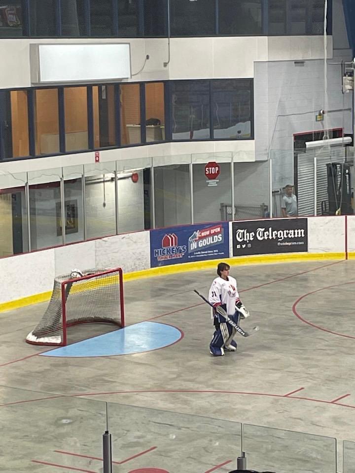 KelFitzCombden's tweet photo. Exciting few days for this fine crew! Good luck to u15 Team NL Selects at the Jr Nationals today as they battle for gold! 🥅🏒🤛 Let’s go NL! 🎉 https://t.co/u4X1MHOtti