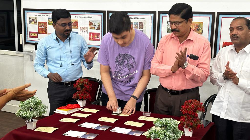 AashutoshTandon's tweet photo. Honoured to be invited to the inauguration of Cancellation Stamp on the occasion of International Day for Conservation of Mangrove Ecosystem on 26 July 2023 ,issued by Pune General Post Office , Philatelic Bureau! @Fatima_Martin @gemsnms_alkhail @AJohn2590 https://t.co/GOEVQ2P4Mf