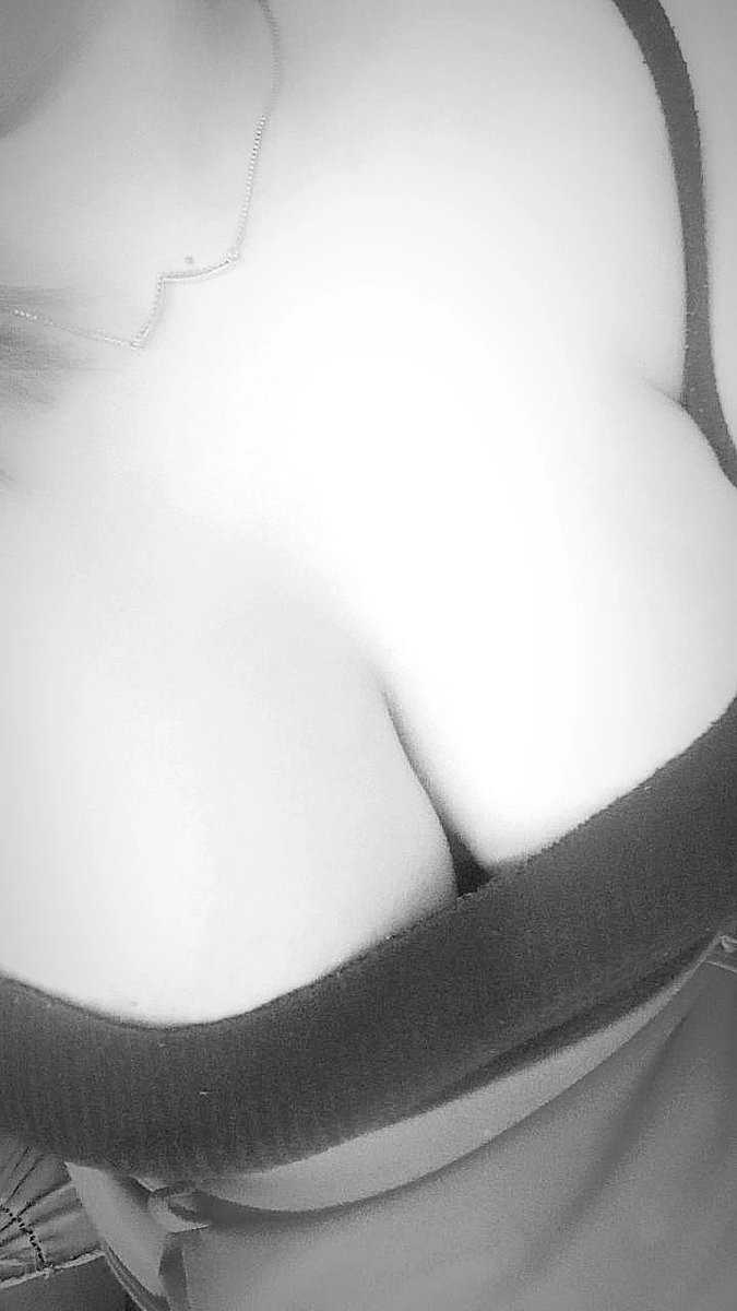 wifeurvirtual's tweet photo. Siapa yang mau 99 👀 https://t.co/JOFQVHlGVy