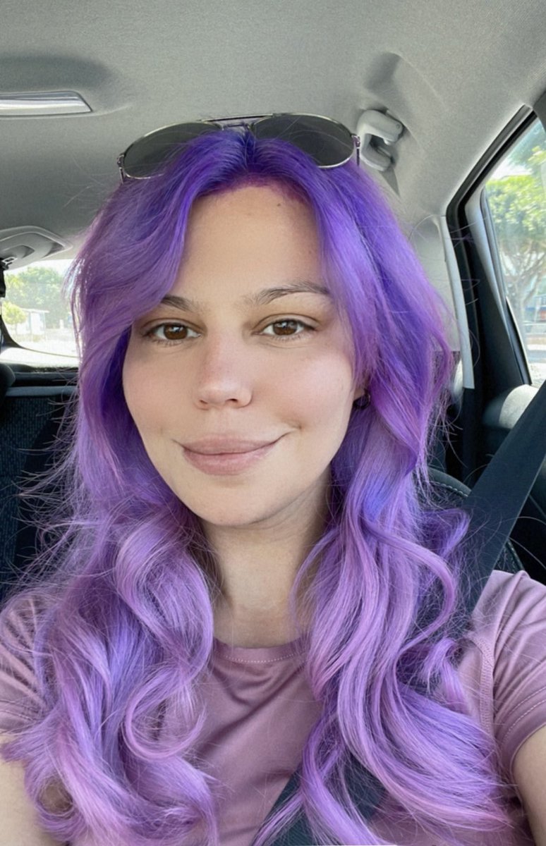 Lavender cat tweet media