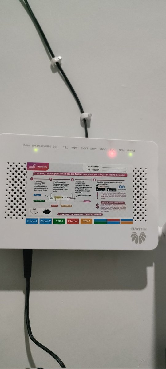 asepbadrun74's tweet photo. @IndiHomeCare halo modem saya kaya gini, tolong di cek apa masalhnya ya 
No ID : 122373298664 https://t.co/VDntBUPJQD