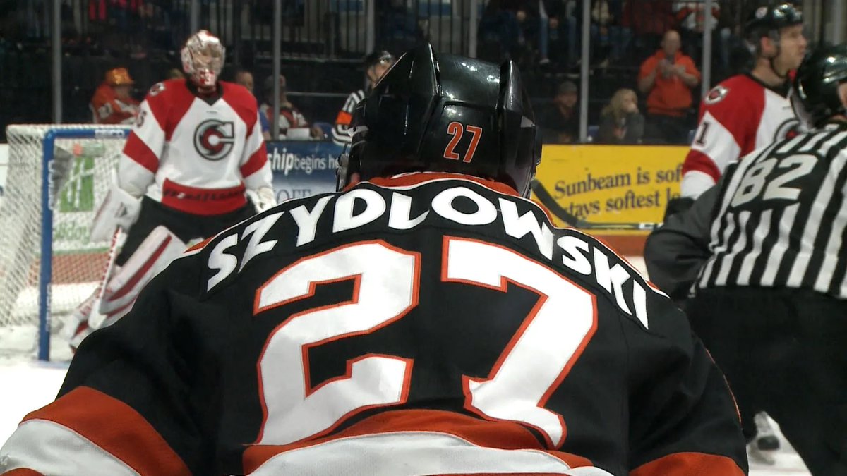 _drummerlicious's tweet photo. 🎉🎂🥳 
My @Szydlowski19 year is here 🏒🥅
Kind of wish I could change my age like his number though and go back to nineteen 😂 https://t.co/NaCMcylmdV