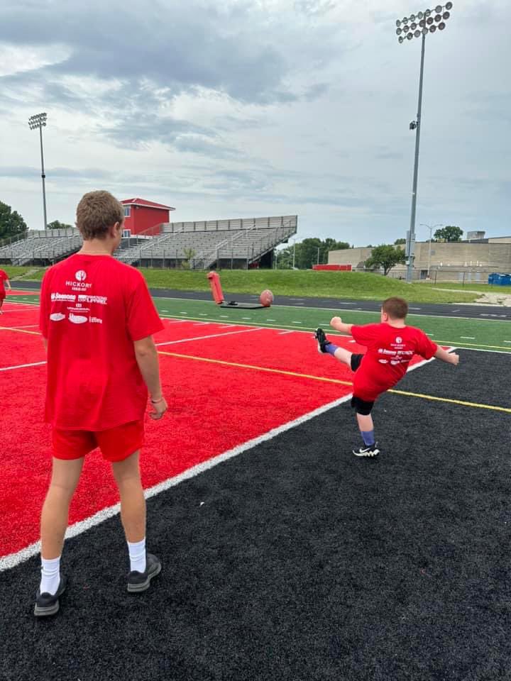 club_gridiron's tweet photo. What a week!!!  Nearly 80 youth campers &amp; high school team spent a lot of HOT hours on the turf but man was it worth it!  Wrapped up the week with Family Fun Night. Dunk tank &amp; awards!  Thanks to all the volunteers &amp; to the Ellettsville Fire Department for filling our dunk tank! https://t.co/xvT0Hxg7Lm