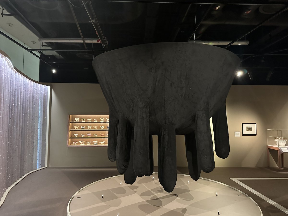 With <a href="/staceynwing/">Stacey</a>  Milk! At the Welcome Collection. Jimmy Hill ! And some udderley amazing stuff <a href="/ExploreWellcome/">Wellcome Collection</a>  nice precursor to some pre season football.