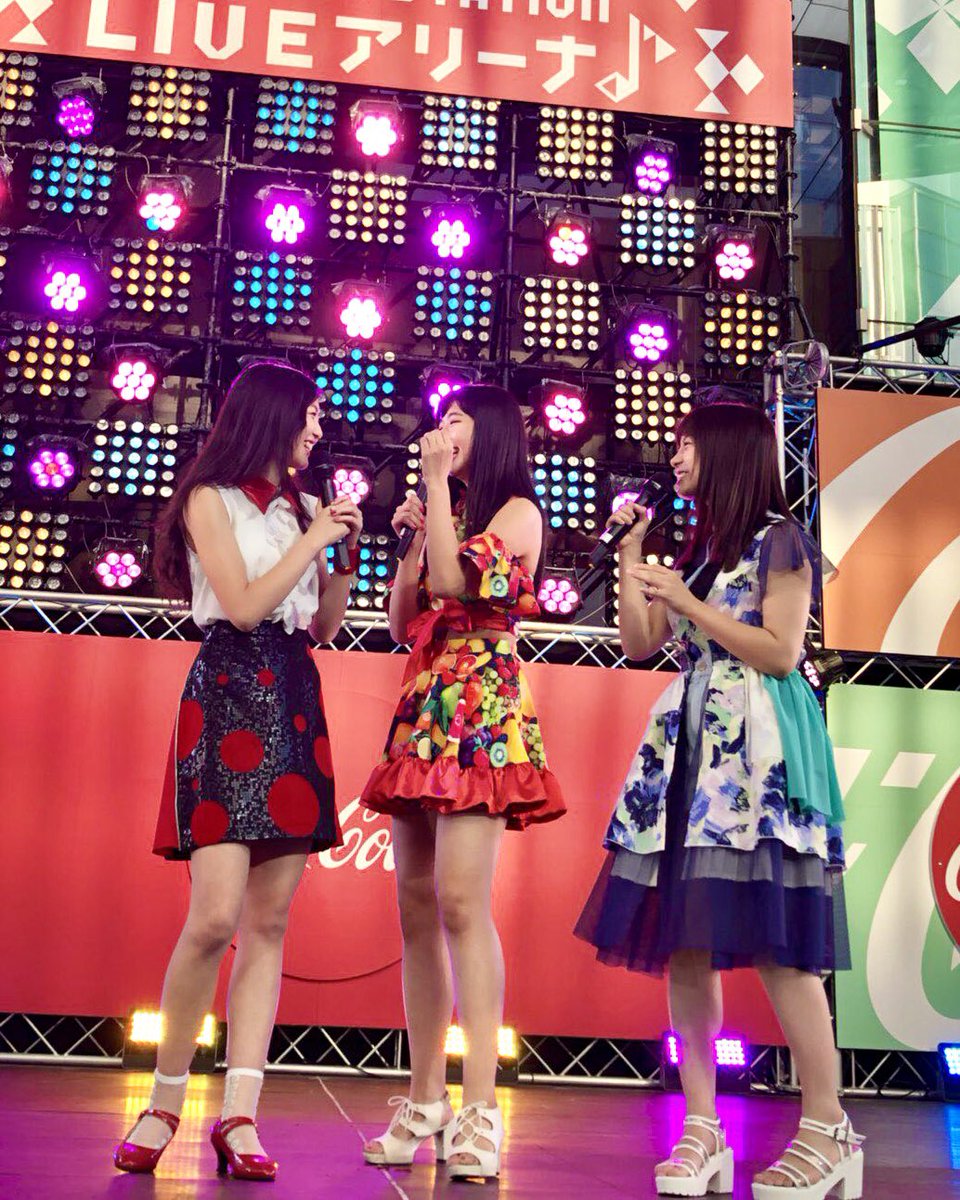 TGSastalight's tweet photo. 「#六本木アイドルフェスティバル カラオケコラボも楽しかったな〜♡ "実は高校の同級生"コラボ…」溝手るか／S☆G
出典：https://t.co/0EocfeExyb 2018/07/29

#山邊未夢 #東京女子流 #女子流 #RIF2018 #同級生 #コラボ #溝手るか #SUPERGiRLS #村田寛奈 #9nine https://t.co/AunbTM5R8A