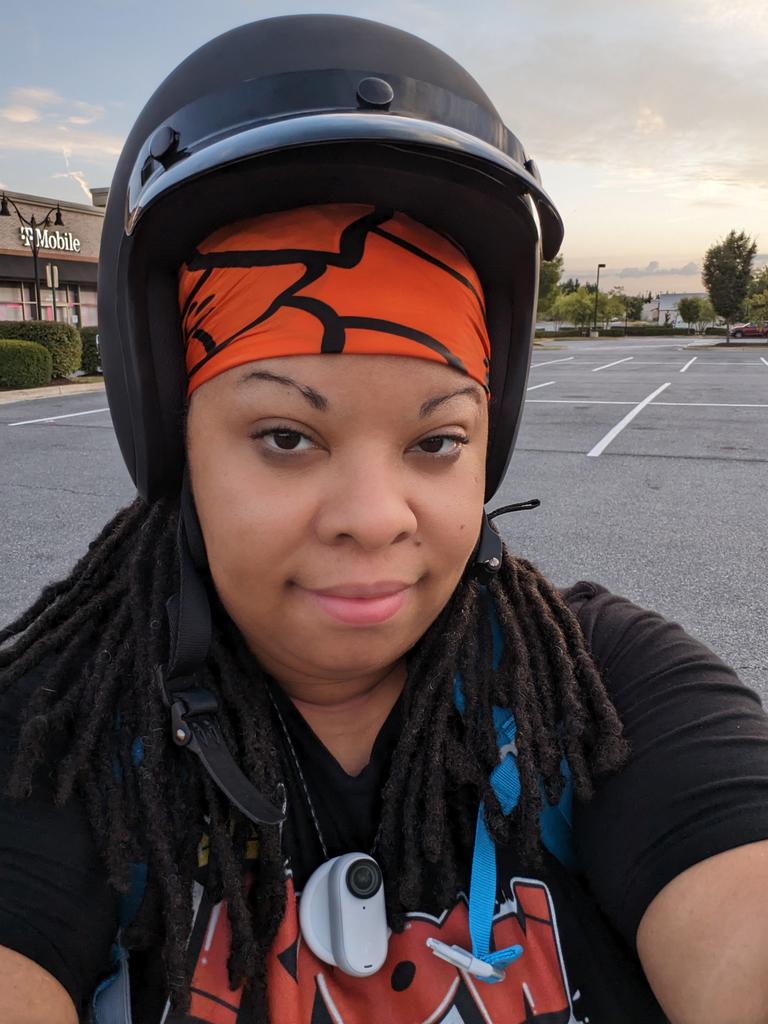 GadgetsSpec's tweet photo. Out and about at 5:30am, getting my early riding on before it gets too hot.       🥵🔥 This was taken with the @GooglePixel_US Fold. I freaking love this device. Have a great weekend everyone!!#TeamPixel #GoogleFold #Ebike #Weekends #Tech #SaturdayMorning https://t.co/NZQaCcXW47
