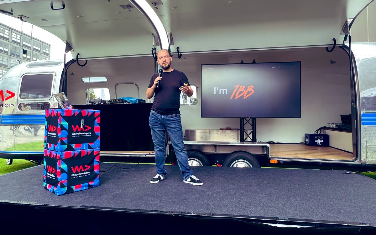 ivanbrezakbrkan's tweet image. Isn’t this the most HIPSTER stage ever!? 🤩 #airstream 

Thanks #WeAreDevs for the oppportunity to talk about Engineering Handbooks and how we make ours at @infobip

This was the 1st time that I presented this! 🔥