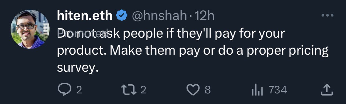 xavimb's tweet photo. So many bugs lately in the iOS Twitter feed. Blurry characters, weird layout changes https://t.co/f7s8NPjced