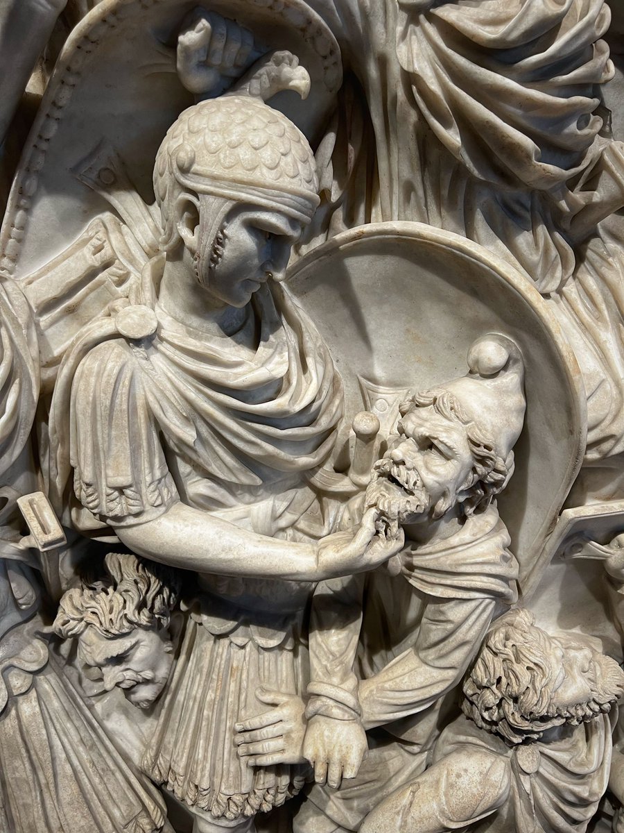 In terms of creating a sheer jaw-dropping “wow” moment the second I saw it, the Ludovisi Battle Sarcophagus has to be the most impressive piece of art I’ve ever seen - the scale, artistry & dynamism of the battle depicted was truly breathtaking

 #SarcophagusSaturday