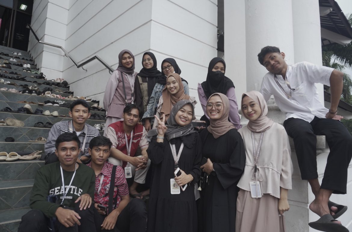 bemfeb_umm's tweet photo. Yuk intip kakak-kakak panitia yang ada di balik layar juga~ https://t.co/3Lv2dWWgXD