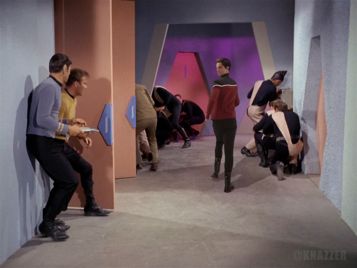 KnazzerSW's tweet photo. A Taste of Armageddon #TOS #StrangeNewWorlds #LowerDecks #boimler #spock #kirk https://t.co/H2SpxBZIJ9