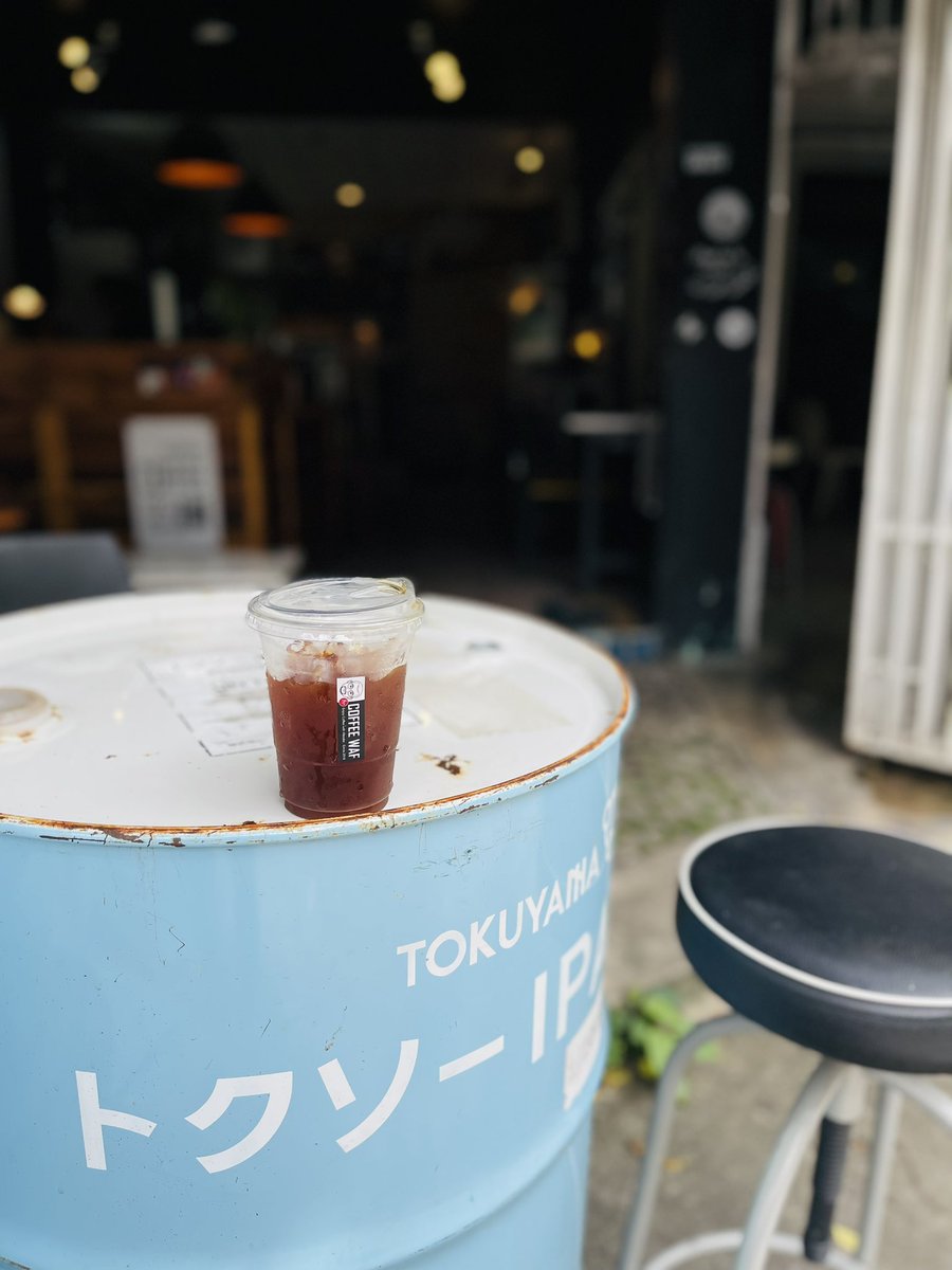PerngJaii's tweet photo. เหมือนไม่ได้เจอกันนาน เพราะมาเจอร้านปิดไป 2 รอบ ตอนนี้ร้าน 📍Coffee Waf หยุดทุกวันจันทร์ 🤩 แก้วนี้อร่อยมาก Costa+Eth+Th ของโรงคั่วที่ชอบด้วย #TanMonkey 😋😋😋 @aroii @reviewchiangmai https://t.co/qgEGVURHcR
