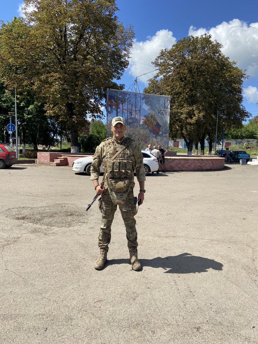 leon_elk's tweet photo. Всем привет из Волновахи👋🇷🇺 https://t.co/7DRyPg4WT8