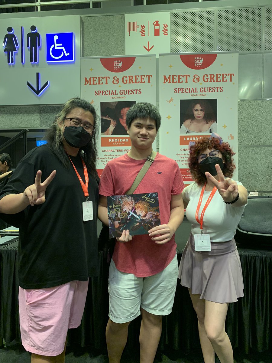isaacgan64's tweet photo. It was great meeting ya Khoi and Laura! 
Hope you enjoy being back in Singapore!
@khoidaooo  @laura_stahl https://t.co/4HUgVMevOc