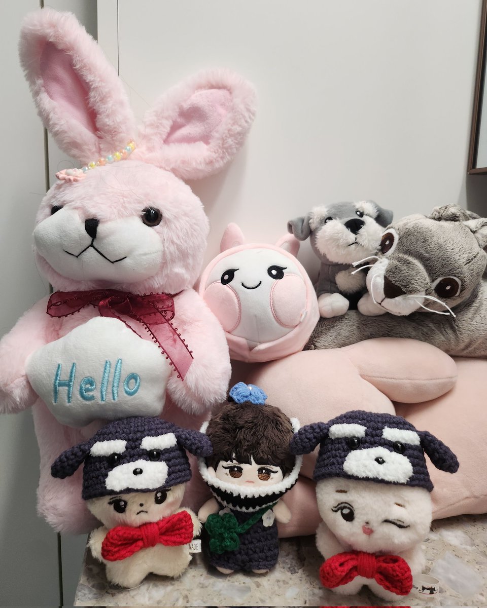 아무래도 인형 옷장 마련해야 할듯이여ㅋㅋ
금손 메이들 많아서 행복한 인형덕후랍니다
감사합니다 잘 입힐께요🫶🫶

#낑후기 <a href="/kking2_99/">낑옷장𖤐</a>  #박지훈