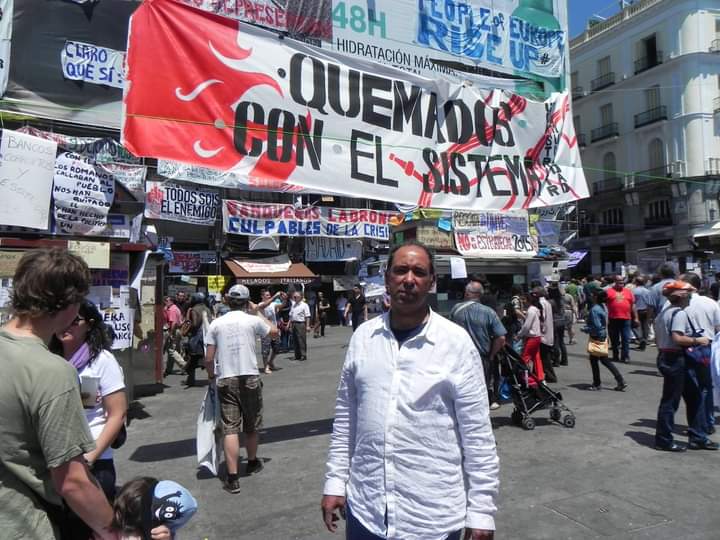 RobertoAPaneque's tweet photo. @MonederoJC @PODEMOS @RamonEspinar Por último, apuntar que fue otra lástima que quienes comandaban Podemos no supieran mantener el legado del 15M, por el autoritarismo, el rechazo a la críticas y a la autocrítica, y que al final derivaran en el divisionismo característico de los movimientos de izquierdas europeos. https://t.co/URkjEEPFI8