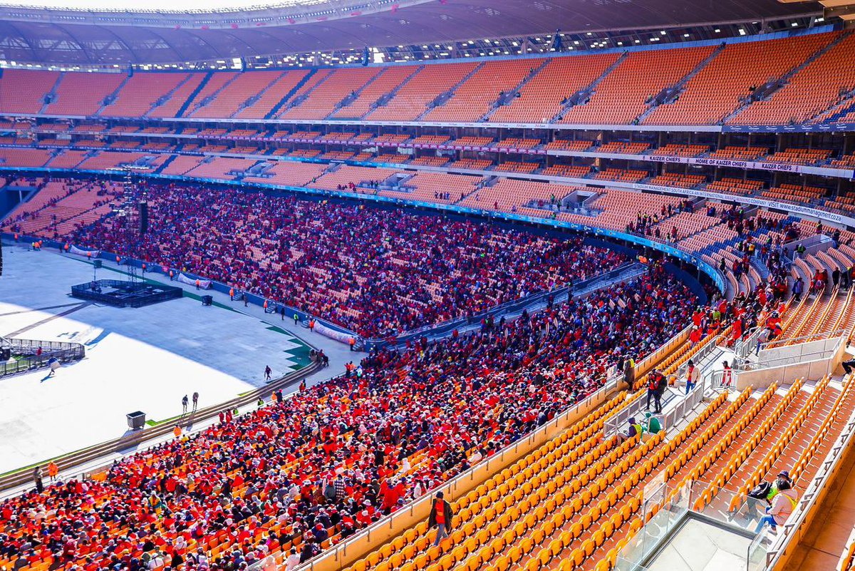 EFFSouthAfrica's tweet photo. We are filling up FNB  today! 

Come join us as we celebrate a decade of commitment to fighting for economic freedom in our lifetime.

#EFF10thAnniversary https://t.co/TfrjMDqkV2