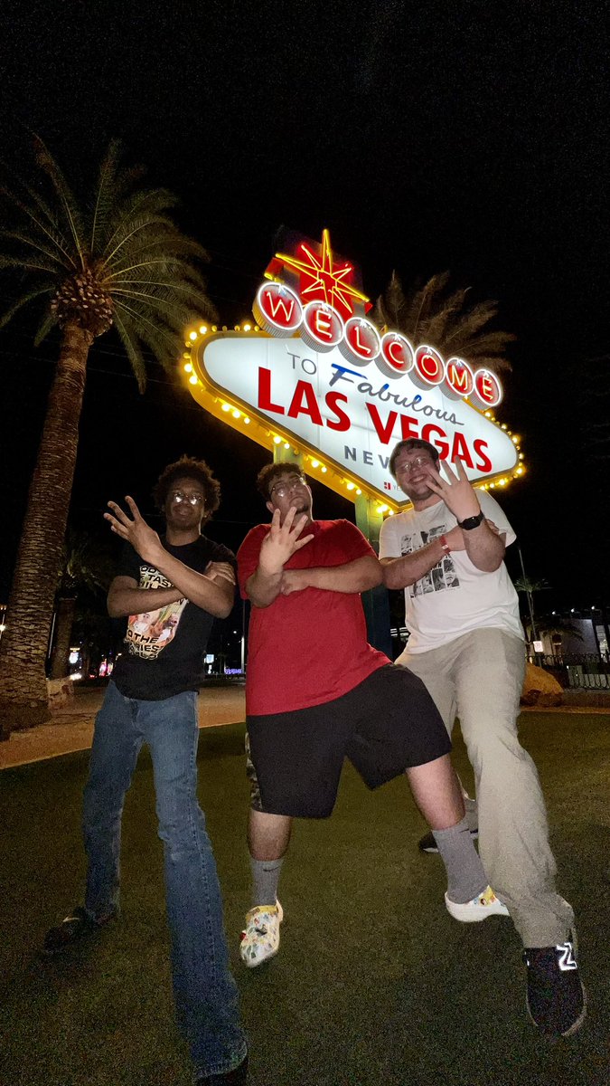 FalseTempest's tweet image. 💰 🐝✨