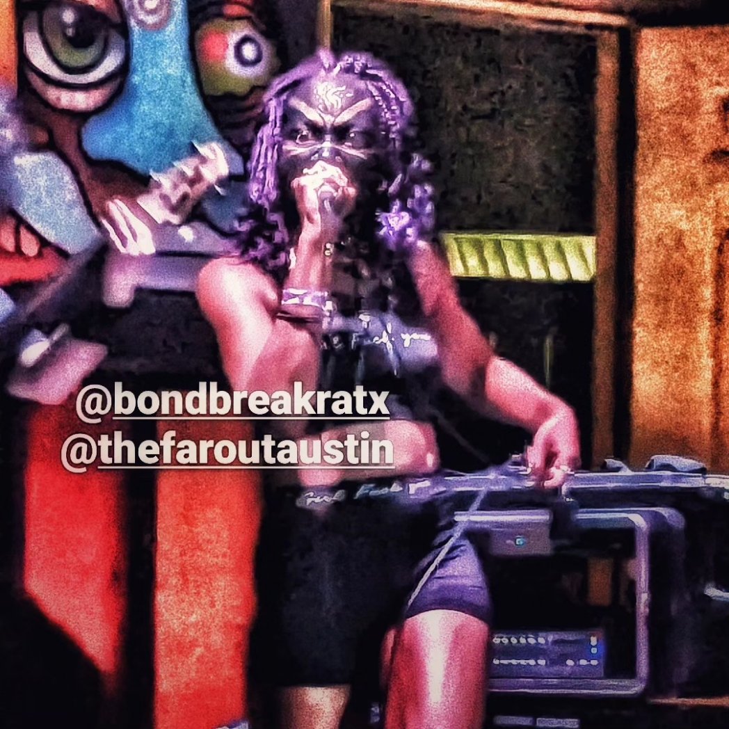 BONDBREAKR_ATX's tweet photo. 💋👹💋 I can't thank y'all enough for hanging with us at @FarOutLounge tonight ✨️ see ya at lost well next saturday https://t.co/OHqmQdL7xV