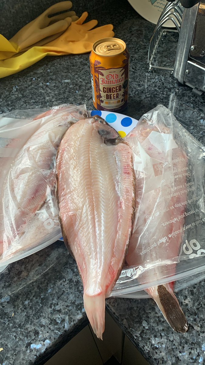 Manners15's tweet photo. Perfect pair of whites for local Dover soles grilled. PYCM special wines for special friends ! #NW20 https://t.co/92gxMnu5UT