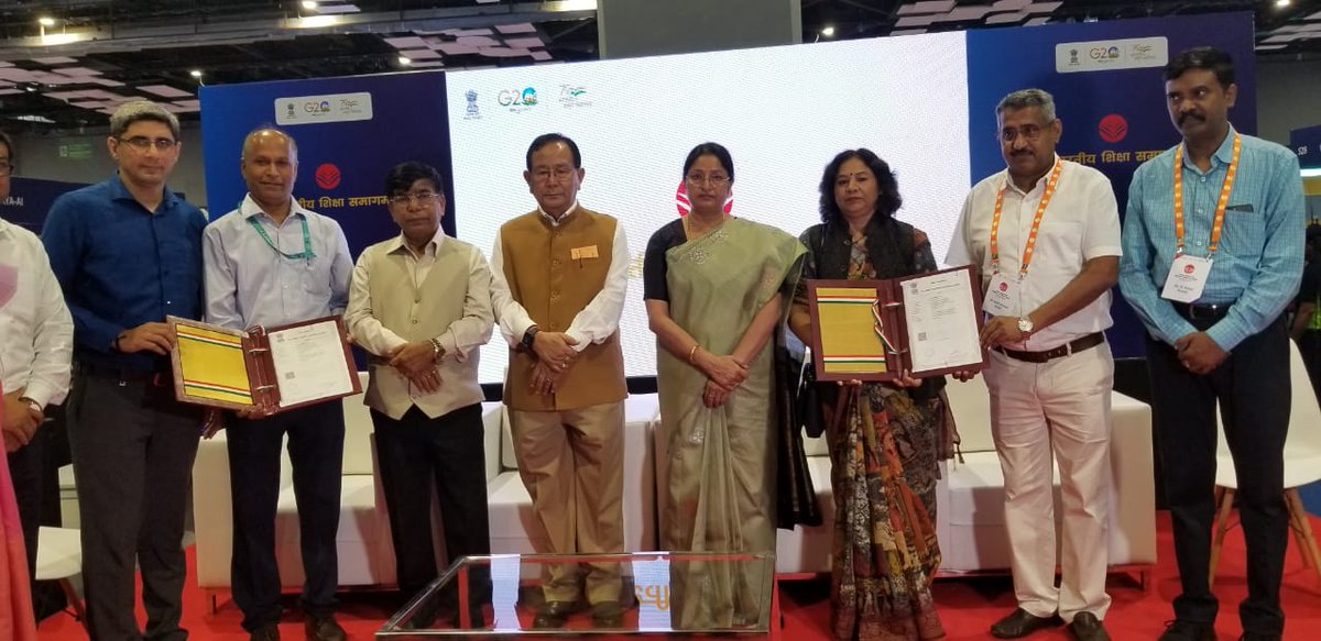 niostweet1's tweet photo. NIOS signs MoU with CSC e-Governance Services India Ltd to enable admission of Out-of-School children in NIOS and provide e-service facilities to learners.
@PMOIndia @ProfSarojSharma @dpradhanbjp
@Drsubhassarkar @Annapurna4BJP @RanjanRajkuma11  @EduMinOfIndia   @DselEduMinistry https://t.co/mTzNKFfe2b