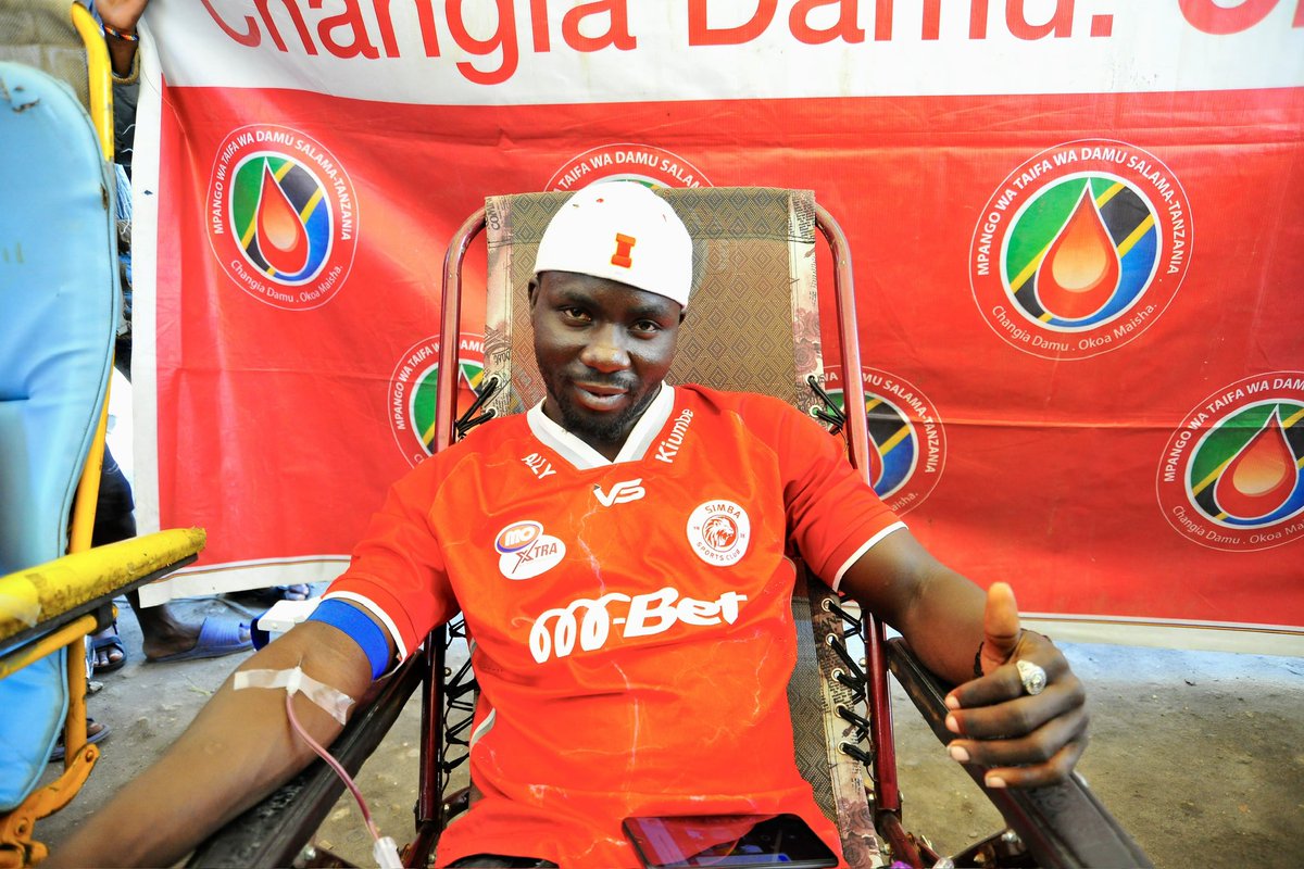 ahmed__ally's tweet photo. UZINDUZUI WA WIKI YA SIMBA:

Tumezindua rasmi Wiki ya Simba kwa zoezi la kuchangia damu 

Kwa Dar Es Salaam tumefanya zoezi hili katika maeneo ya Karume, na Chamazi

Huku tukitoa rai kwa Wana Simba Nchi nzima kuendesha zoezi hili katika maeneo yao https://t.co/SGt3ZC9B3C