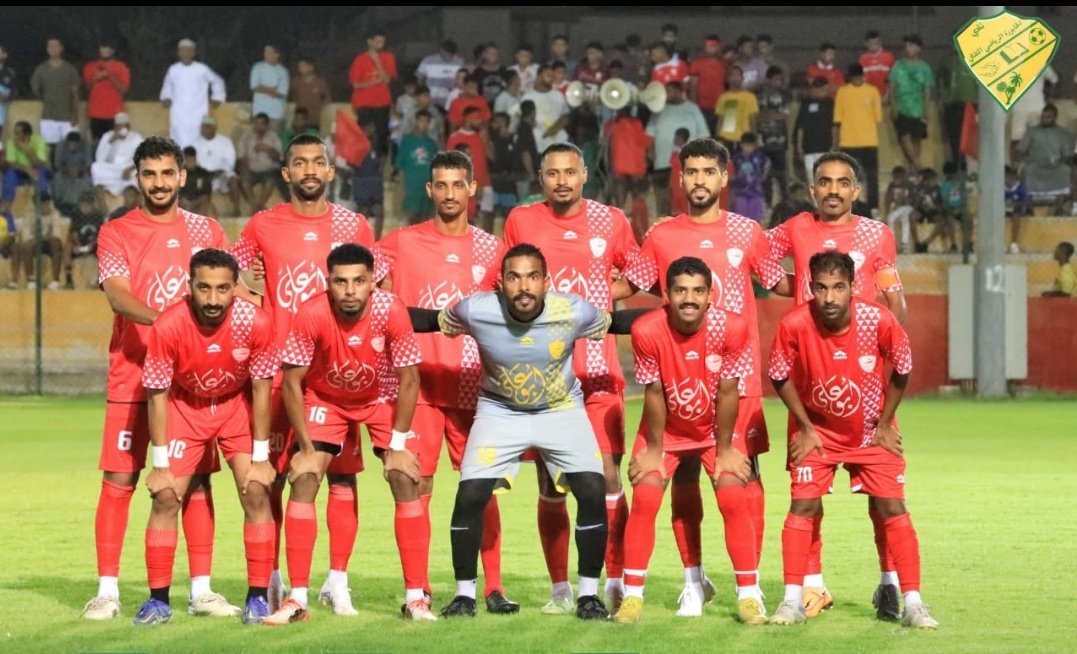 نمشي دروب العمر ونقول ما زال
في العمر دربٍ ما حجب نُوره الياس.

هاردلكم يا أبطال  ماقصرتو 
لكم كل الحب والتقدير والاحترام 

كنتم رقم صعب في البطولة 
كنتم الحصان الأسود في البطولة 

<a href="/alahli1985/">أهلاوي</a>