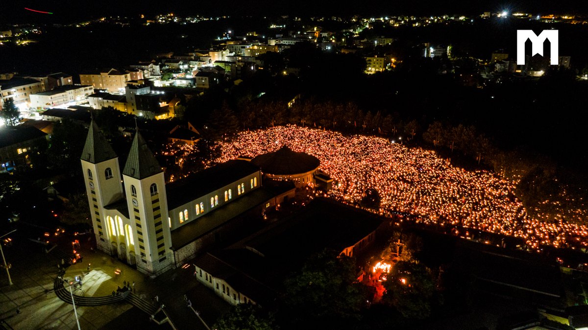 medjugorje_de's tweet photo. Eindrücke des 34. Mladifest von gestern.
#JF23 #mladifest #medjugorje #gottesmutter #GOSPA https://t.co/LgthK0f9th