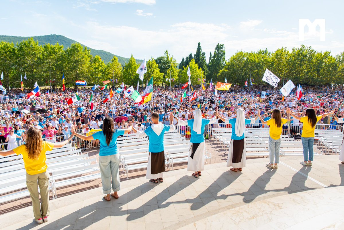 medjugorje_de's tweet photo. Eindrücke des 34. Mladifest von gestern.
#JF23 #mladifest #medjugorje #gottesmutter #GOSPA https://t.co/LgthK0f9th