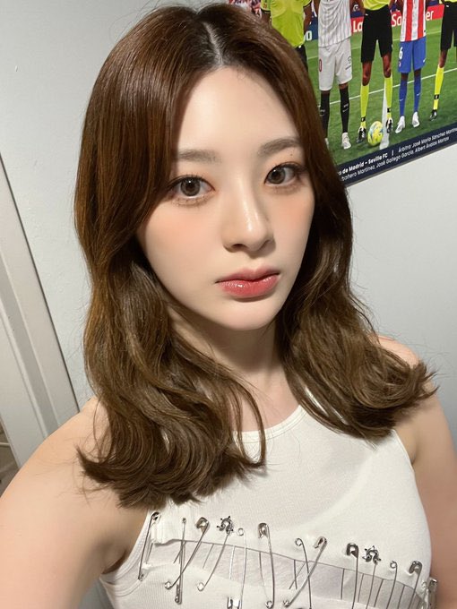 𝘐͟𝘯͟ 𝘔͟𝘢͟𝘥͟𝘳͟𝘪͟𝘥͟’𝘴͟ 𝘦͟𝘮͟𝘣͟𝘳͟𝘢͟𝘤͟𝘦★

during my delightful escapade in Madrid, I reveled in a plethora of enjoyable moments and couldn’t resist capturing the charm through enchanting photos. ♡