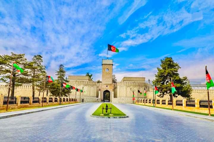 MuhammadMusaAr5's tweet photo. د زمری اومه(۷) د ملی بیرغ ورځ مو مبارک شه هېوادوالو!
ټولو هېوادوالو ته ډاډ ورکوم چې ان شاءالله دا دری رنګه ملی بیرغ به بیرته په خپل مکان د افغانانو پر کور د ارګ پر دې منار ورپیږی. https://t.co/RcHaWAP4DU