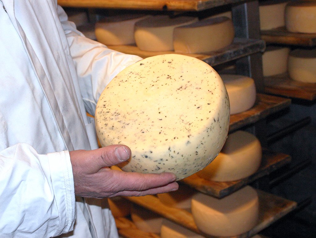 La Wallonie en saveur de sainteté

A lire dans
jepars.ch/magazine/?p=38…
#Belgique #Wallonie #Bière #Gueruse #Mortsubite #Trappiste #Dinant #Charleroi #Chimay