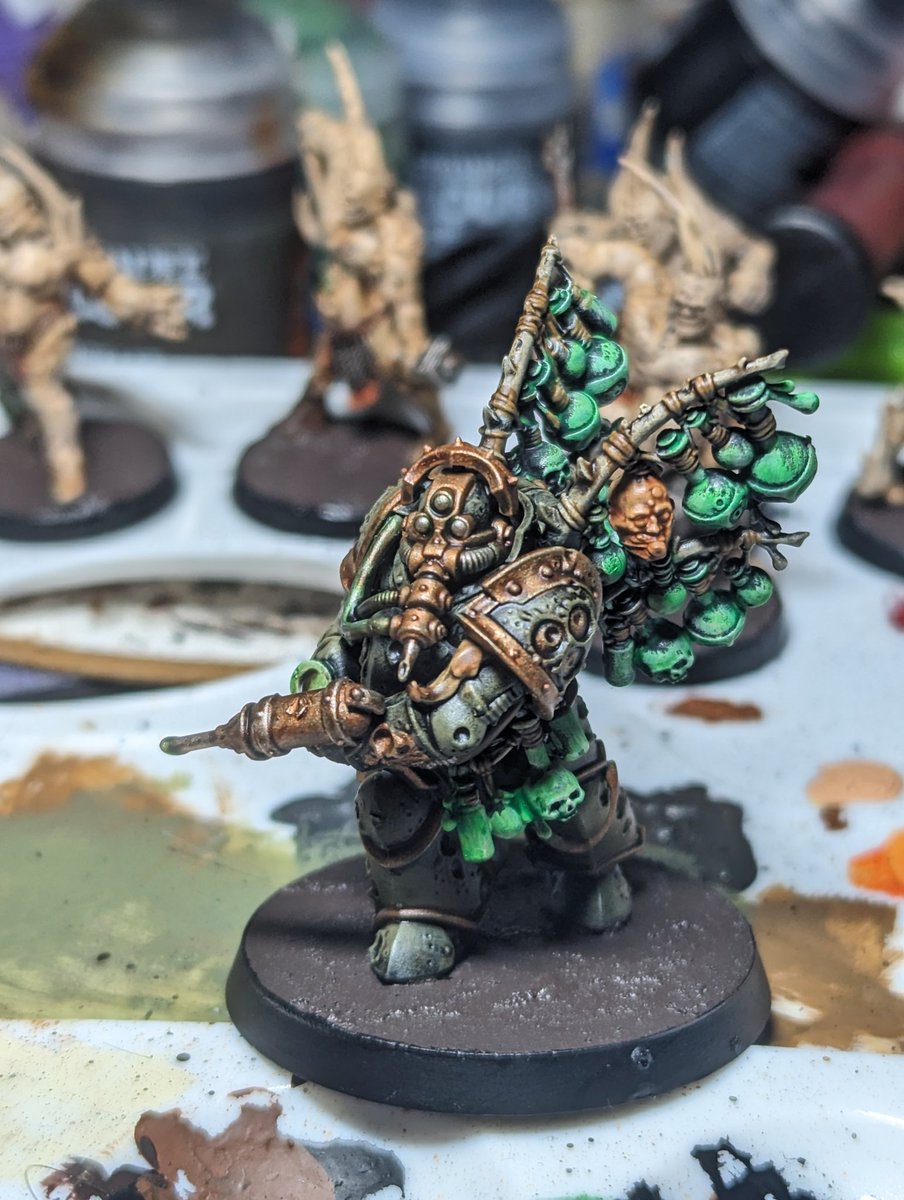 van_von_vulkvan's tweet photo. I've been slow on the painting progress for a couple of months. Work had been really kicking my arse. However, now I'm off for summer. I'm going to start making a dent on the pile. 

Chaos Warriors and Death guard to start 

#warhammer40k
#warhammerfantasy
#WarhammerCommunity https://t.co/OZYPIqkkg6